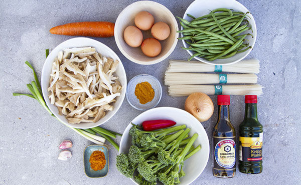 Veggie Singapore-style noodles with bimi and crispy carrot